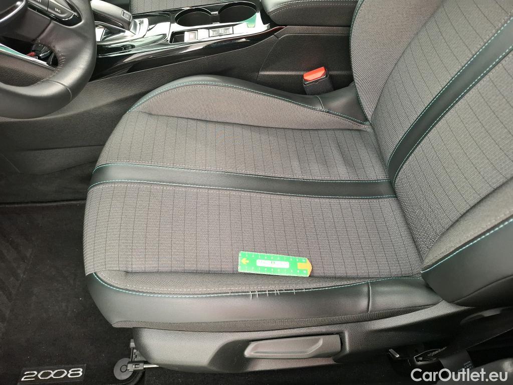  Peugeot  2008 PEUGEOT  / 2019 / 5P / Crossover PureTech 130 S&S EAT8 ALLURE BUSINESS #3
