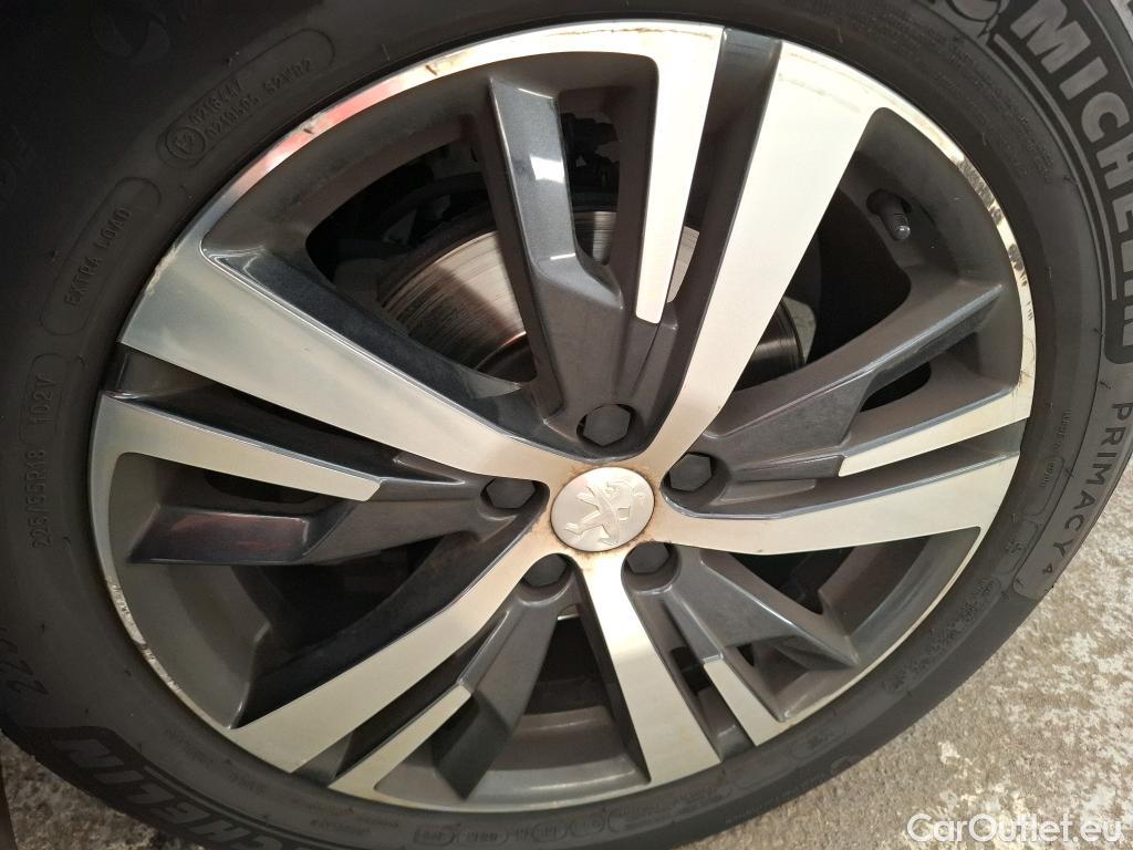 Peugeot  5008 PEUGEOT  / 2016 / 5P / SUV &Puretech 130 S&S EAT8 ALLURE BUSINESS #8
