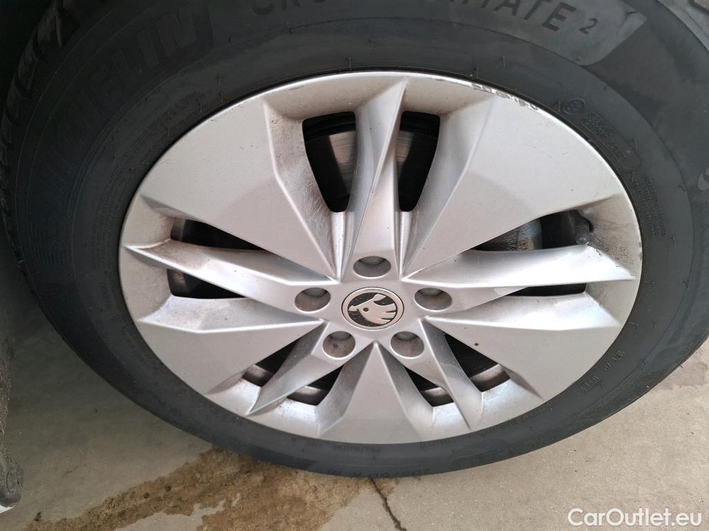  Skoda  Octavia  Break Business 2.0 TDI 115CV BVA7 E6d #19