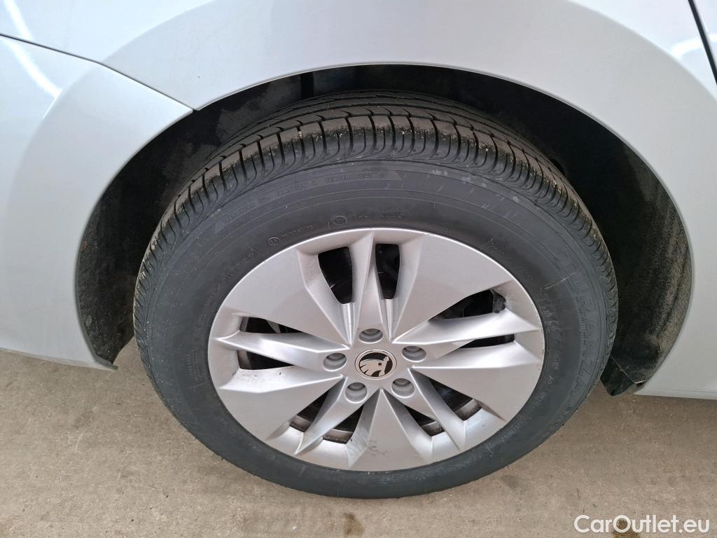  Skoda  Octavia  Berline Business 2.0 TDI 150CV BVA7 E6dT #22