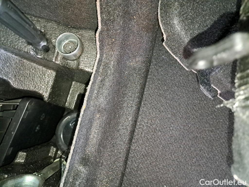 Bmw  Serie 1 Série 1 Berline 118 i Lounge 1.5 135CV BVA7 E6d / TRANSFO VP/VF #24