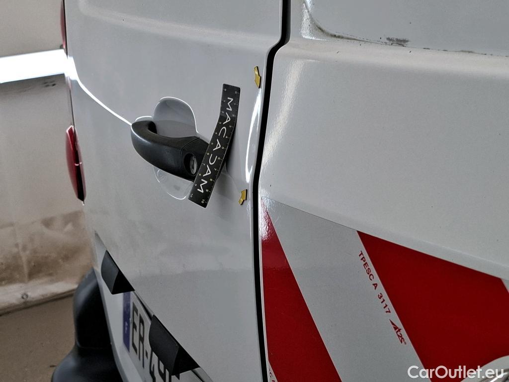  Citroen  Berlingo  Fourgon Club L1 (Court) 1.6 BlueHDi 100CV BVM5 E6 #24
