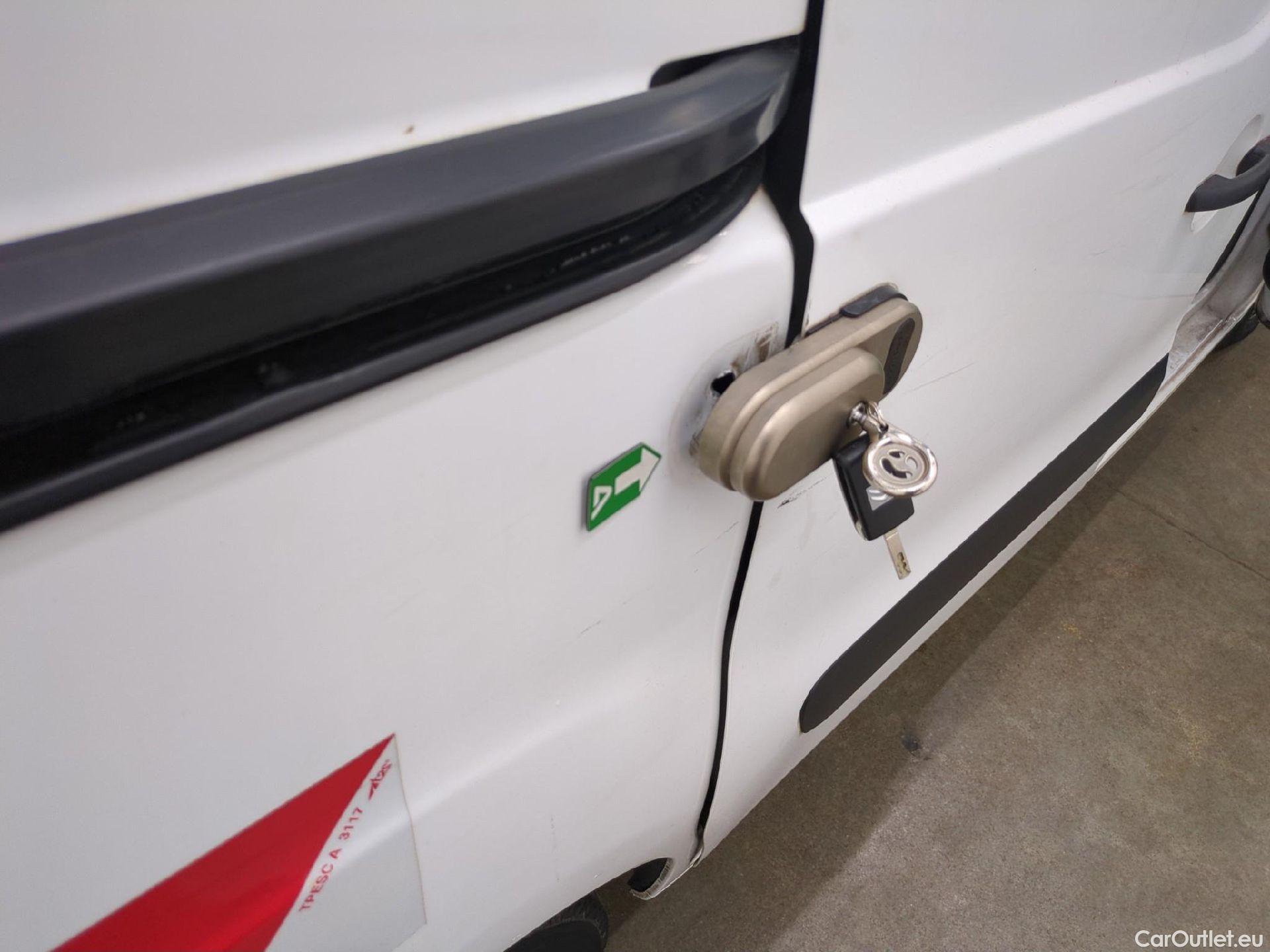  Citroen  Berlingo  Fourgon Business L2 (Long) 1.6 BlueHDi 100CV BVM5 E6 #1