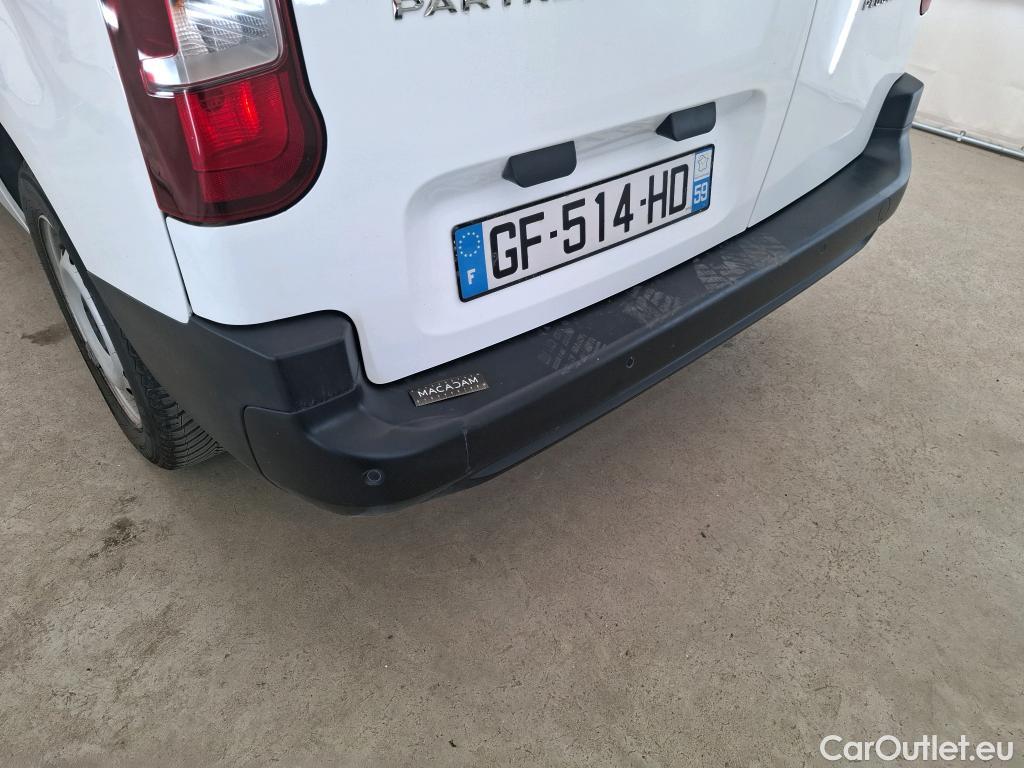  Peugeot  Partner PEUGEOT  / 2018 / 4P / Fourgonnette BLUEHDI 100 S&S LONG 950KG PREMIUM #4