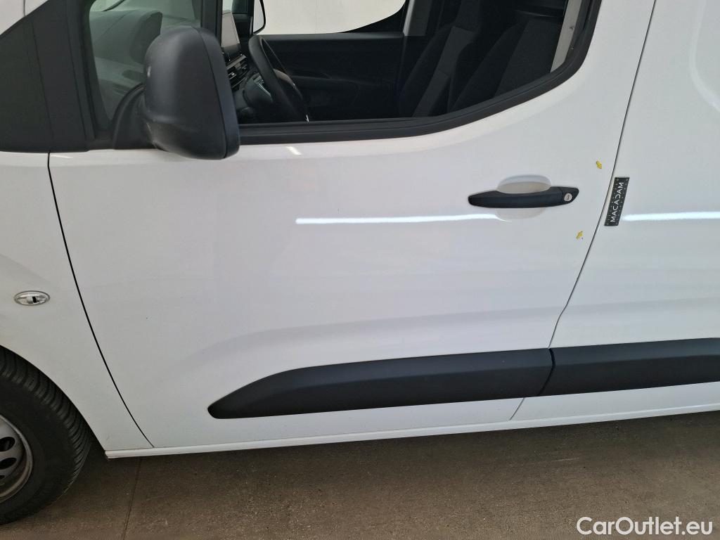  Peugeot  Partner PEUGEOT  / 2018 / 4P / Fourgonnette BLUEHDI 100 S&S LONG 950KG PREMIUM #1
