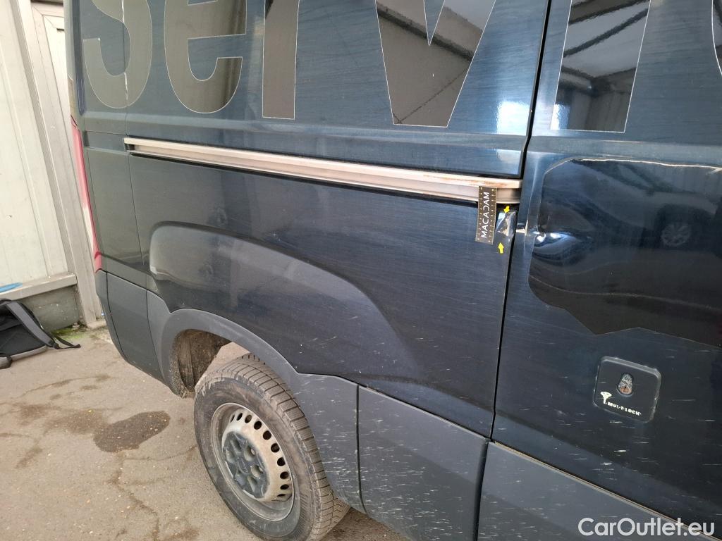  Iveco  Daily IVECO  VU 4p Fourgon 2.3 35S16A8 V11 H2 3520 #1
