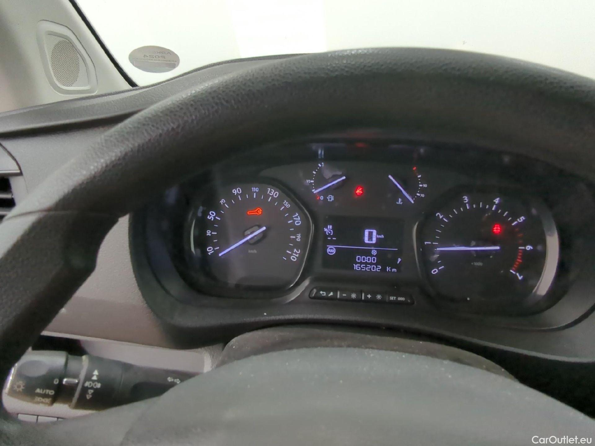  Peugeot  Expert  Fourgon Asphalt L2 2.0 HDi 120CV BVM6 E6dT #1