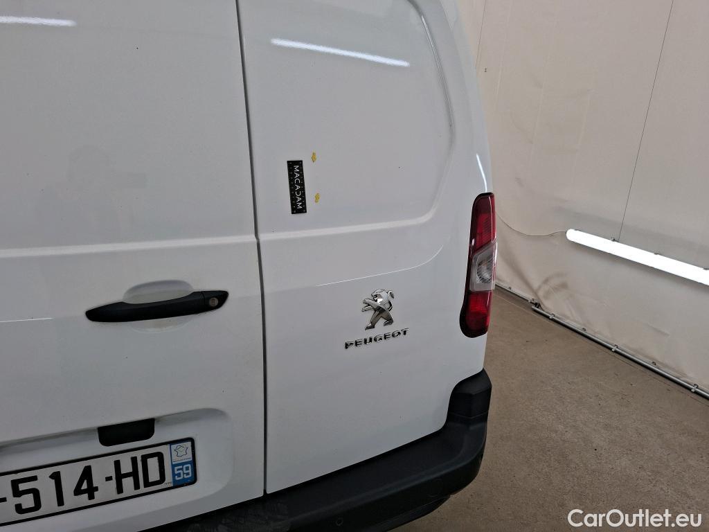  Peugeot  Partner PEUGEOT  / 2018 / 4P / Fourgonnette BLUEHDI 100 S&S LONG 950KG PREMIUM #15
