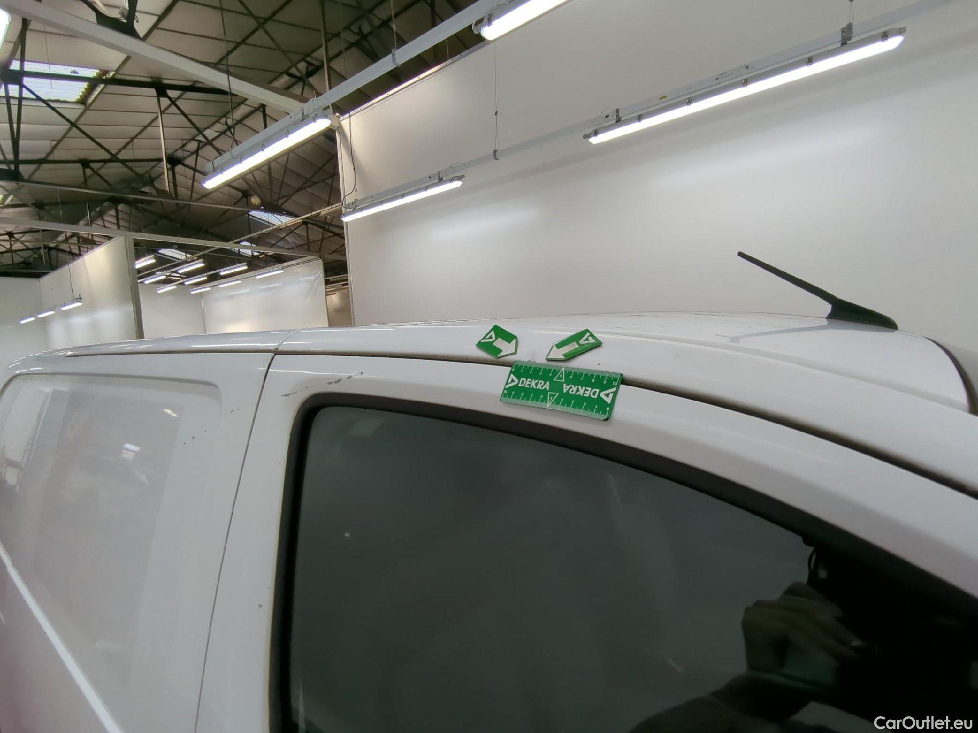  Peugeot  Expert  Fourgon Asphalt L2 2.0 HDi 120CV BVM6 E6dT #22