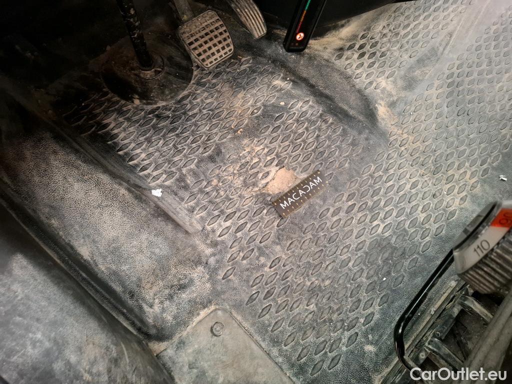  Iveco  Daily IVECO  VU 4p Fourgon 2.3 35S16A8 V11 H2 3520 #37