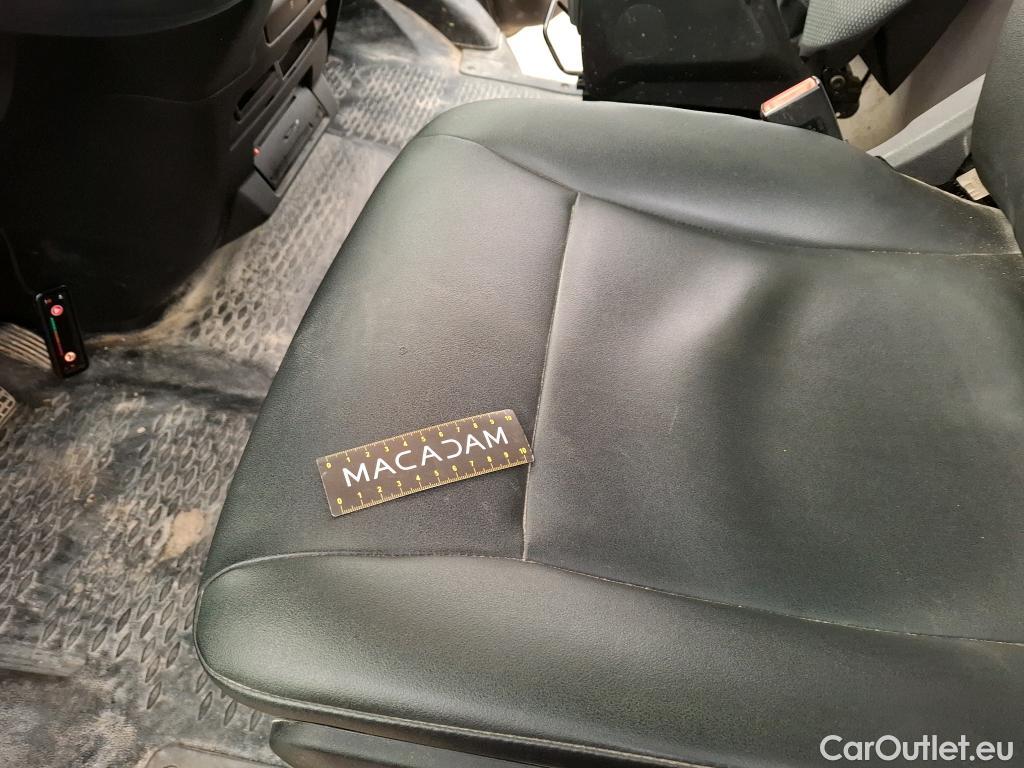  Iveco  Daily IVECO  VU 4p Fourgon 2.3 35S16A8 V11 H2 3520 #40
