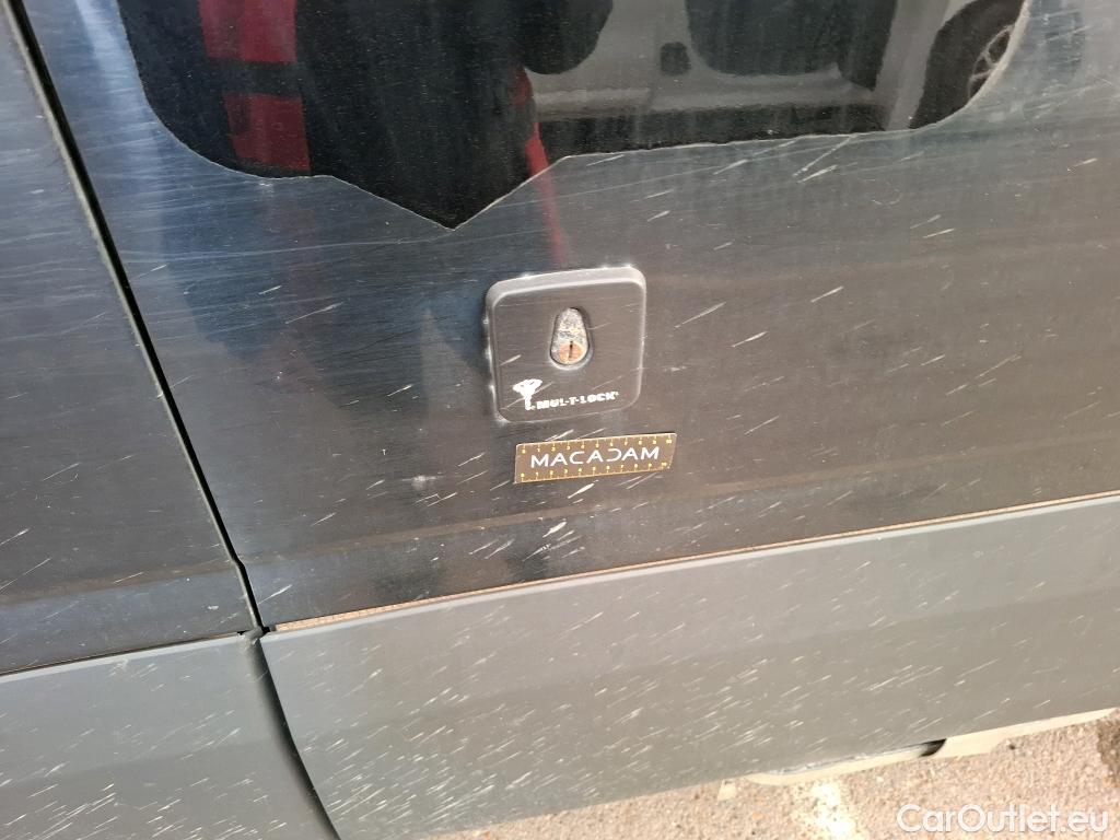  Iveco  Daily IVECO  VU 4p Fourgon 2.3 35S16A8 V11 H2 3520 #17