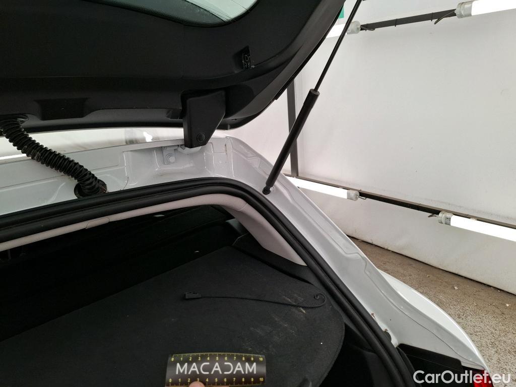 Renault  Megane  IV Berline 5pt. Société Air Nav 1.5 dCi 90CV BVM6 E6 #25