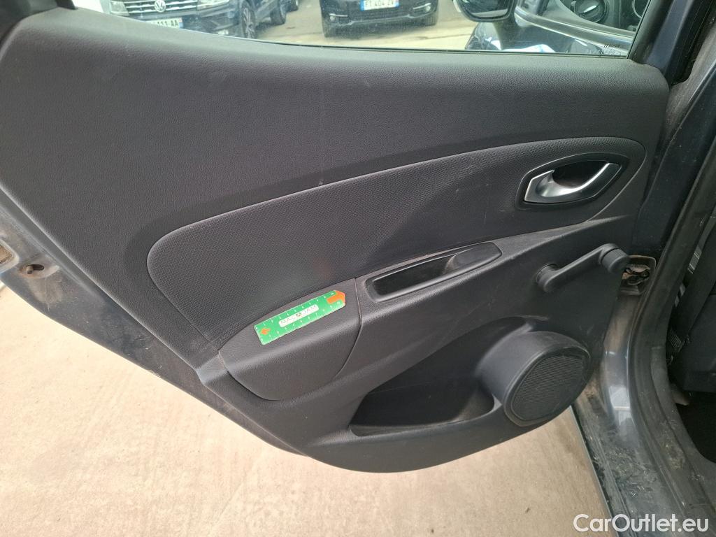  Renault  Clio  IV Business 1.5 dCi 90CV BVA6 E6 / TRANSFO VP/VF #29