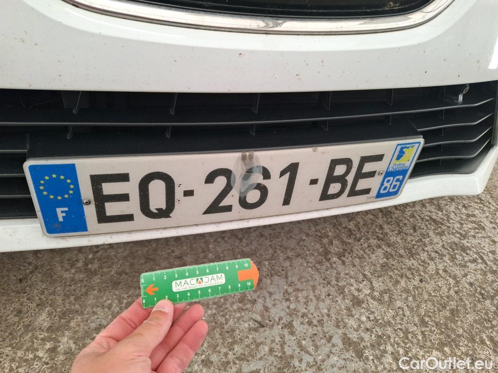 Renault  Megane RENAULT  SOCIETE VF 5p BER Air Nav réversible Energy dCi110 bi-corps VU #32