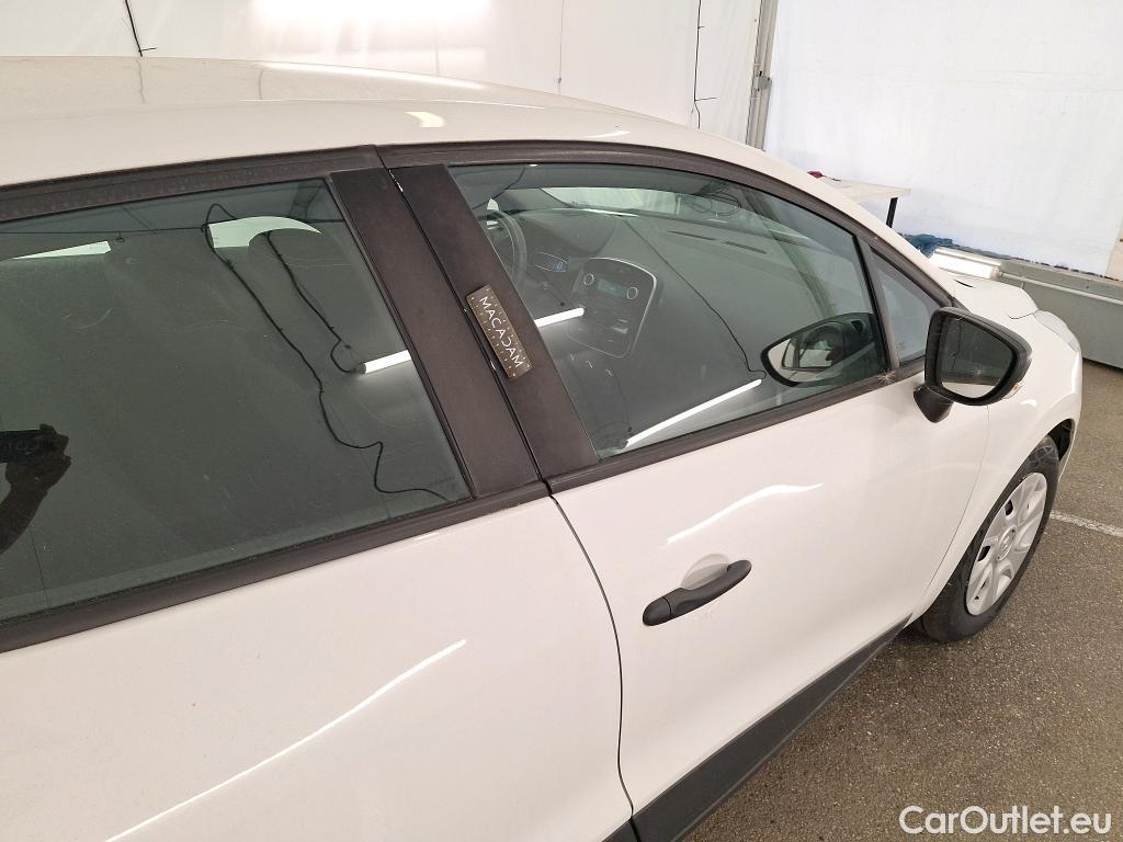  Renault  Clio  IV Air 1.5 dCi 75CV BVM5 E6 #12