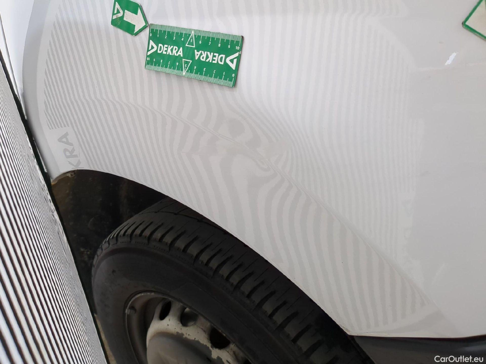  Renault  Master RENAULT  VU 4p Fourgon FG GCf Trac F3500 L3H2 Energy dCi 145 E6 #66