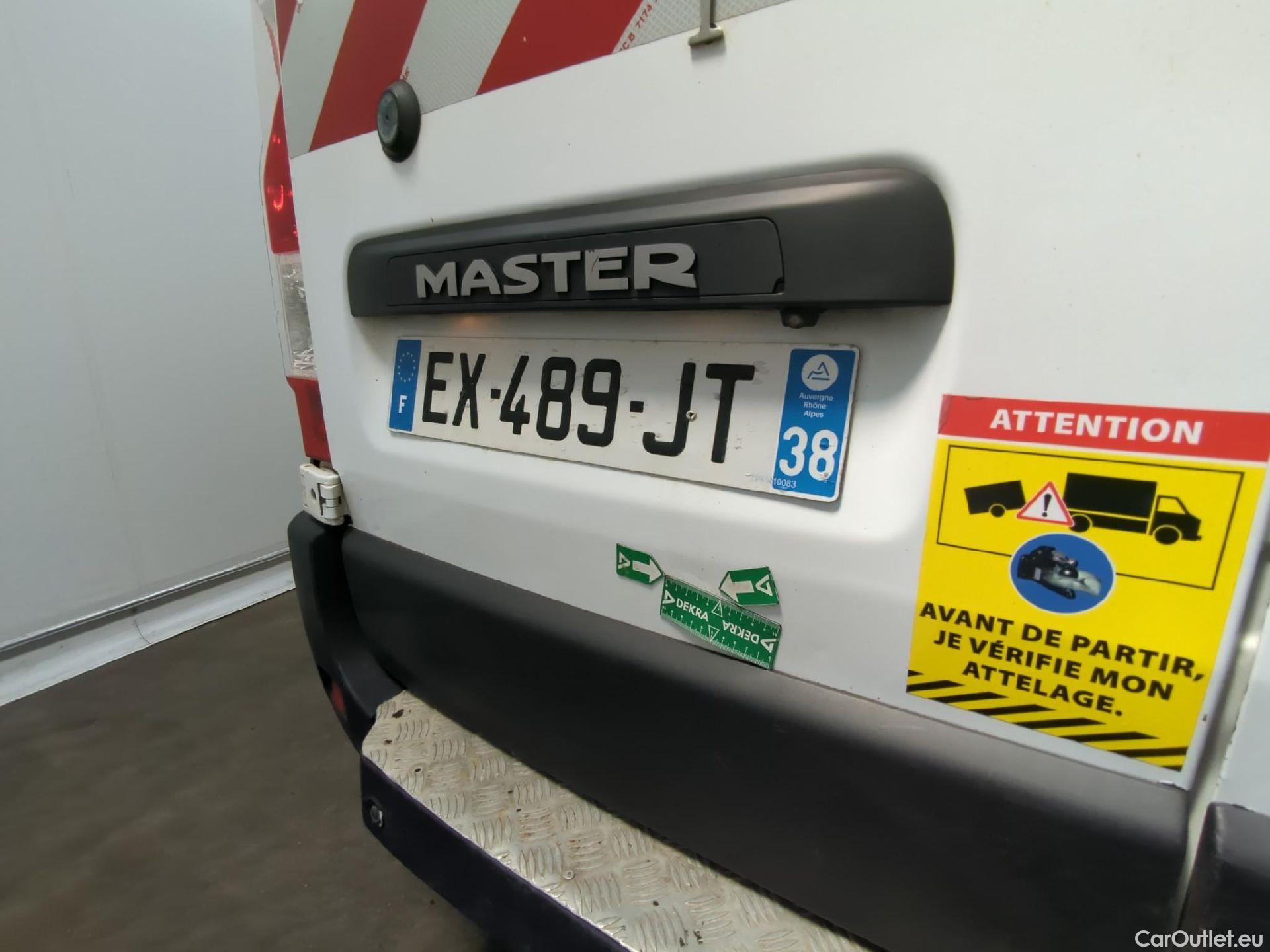  Renault  Master RENAULT  VU 4p Fourgon FG GCf Trac F3500 L3H2 Energy dCi 145 E6 #106