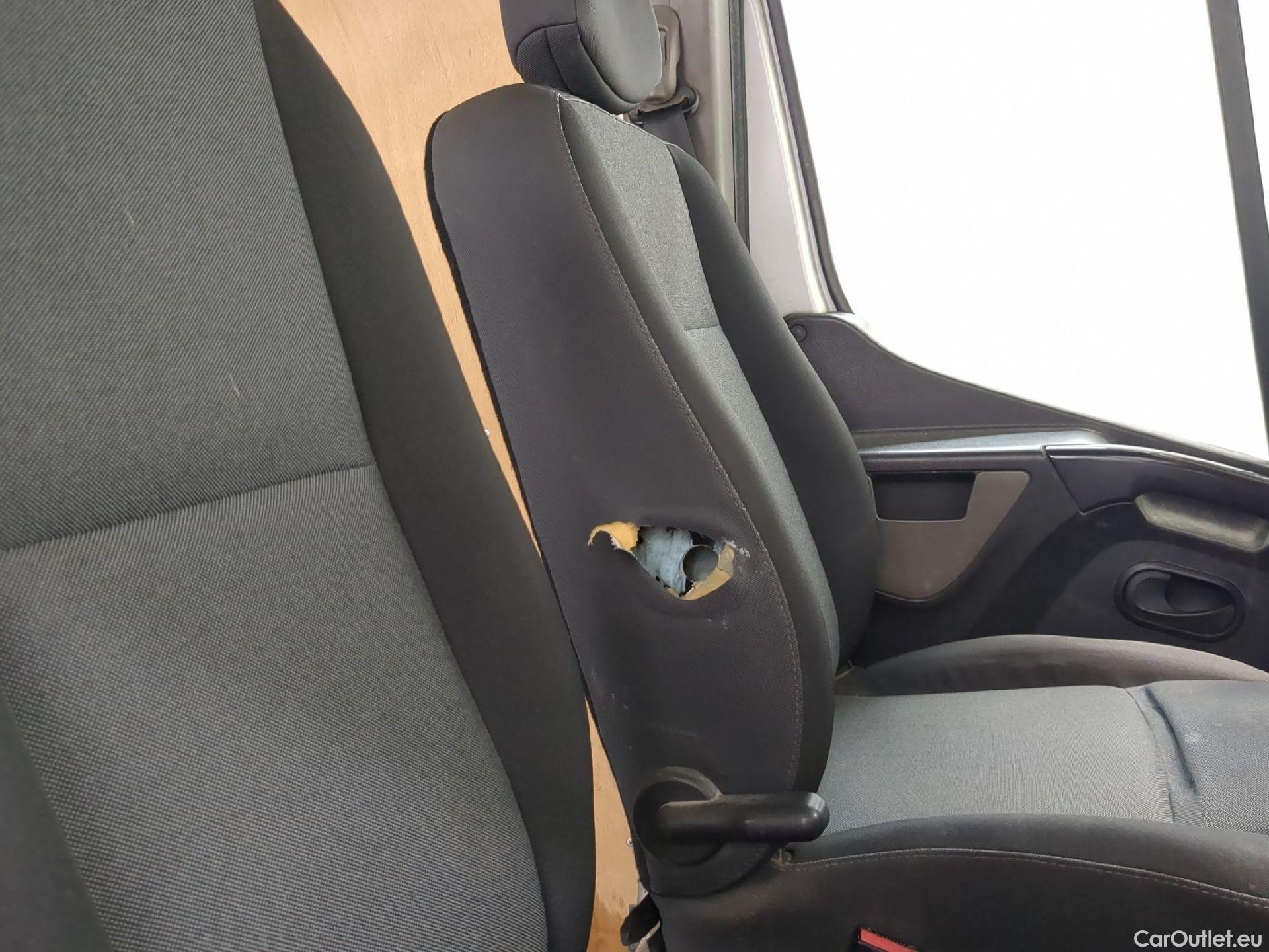  Renault  Master RENAULT  VU 4p Fourgon FG GCf Trac F3500 L3H2 Energy dCi 145 E6 #13
