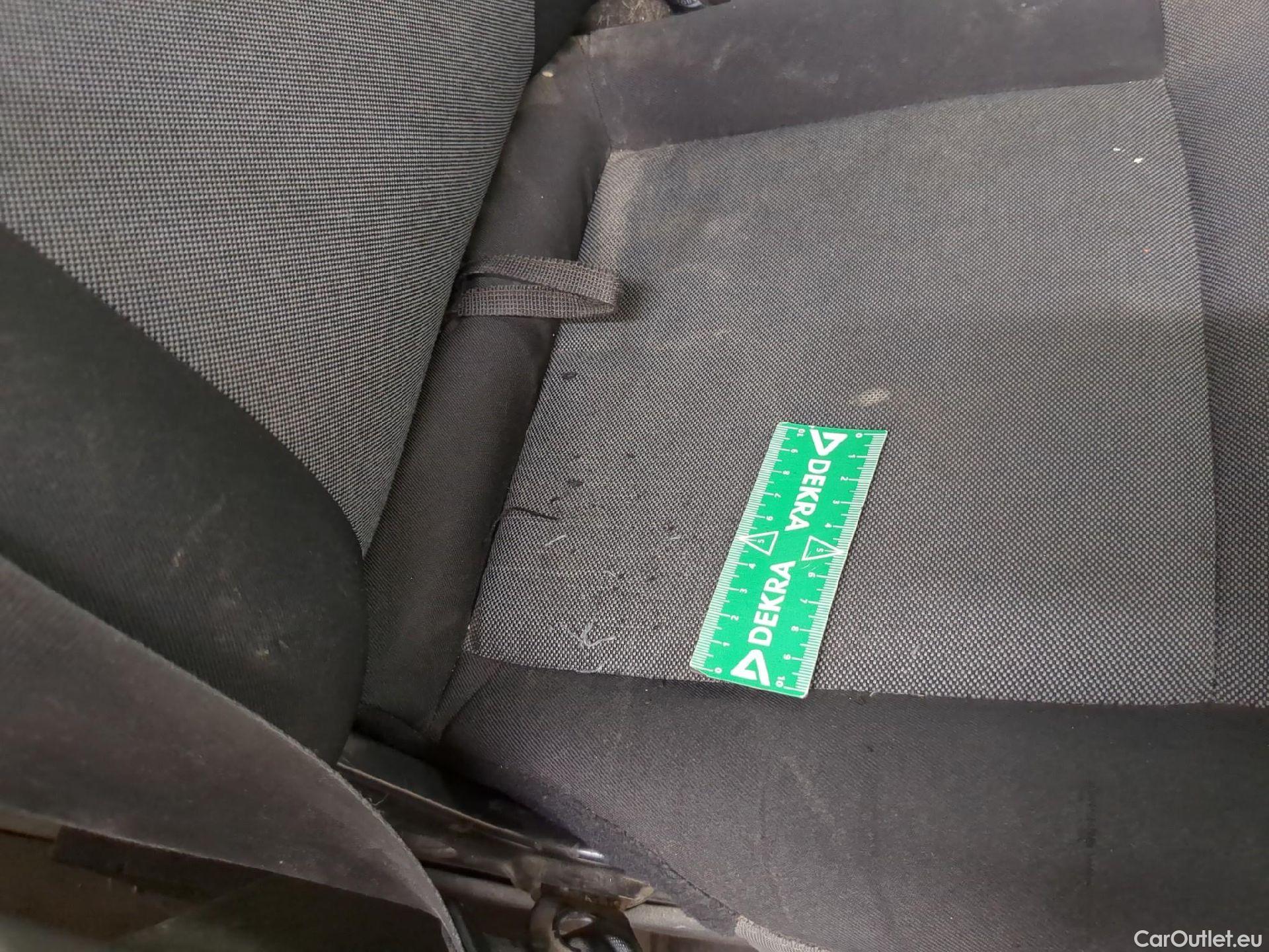  Renault  Master RENAULT  VU 4p Fourgon FG GCf Trac F3500 L3H2 Energy dCi 145 E6 #28