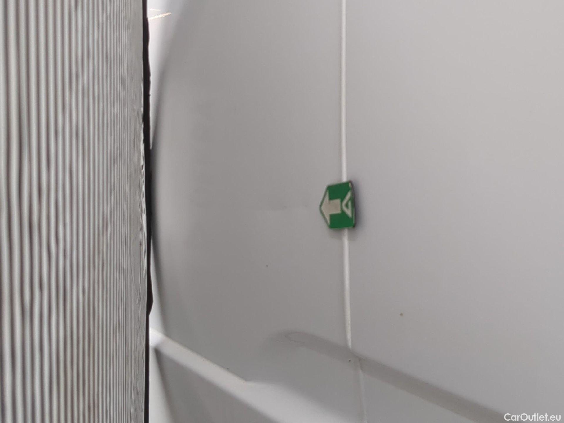  Renault  Master RENAULT  VU 4p Fourgon FG GCf Trac F3500 L3H2 Energy dCi 145 E6 #100