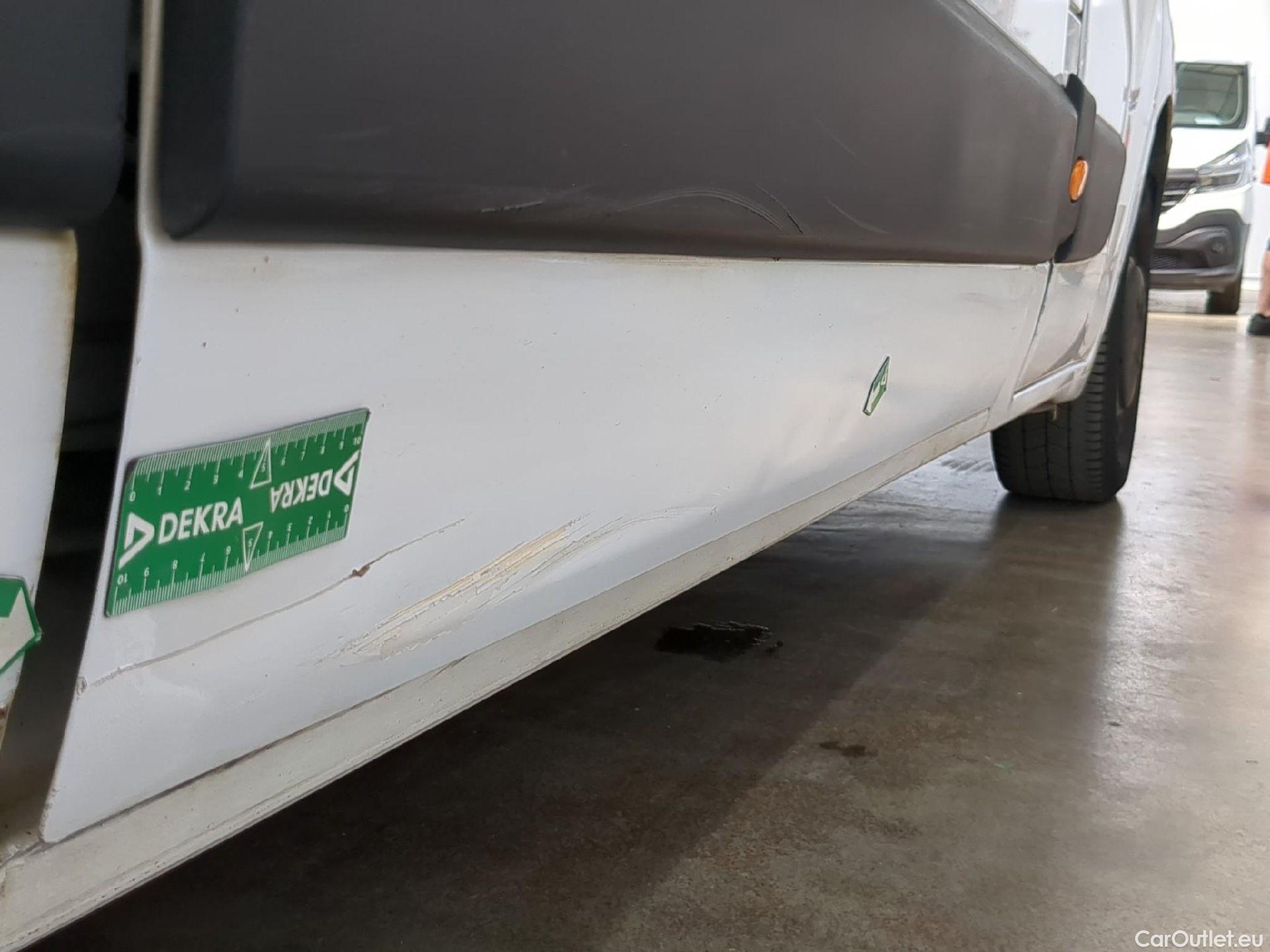 Renault  Master RENAULT  VU 4p Fourgon FG GCf Trac F3500 L3H2 Energy dCi 145 E6 #59