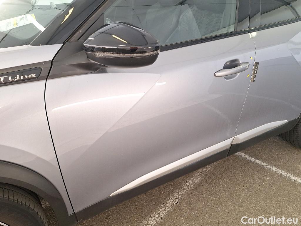  Peugeot  2008 PEUGEOT  / 2019 / 5P / Crossover 1.2 PT 130 S&S EAT8 GT Line #28