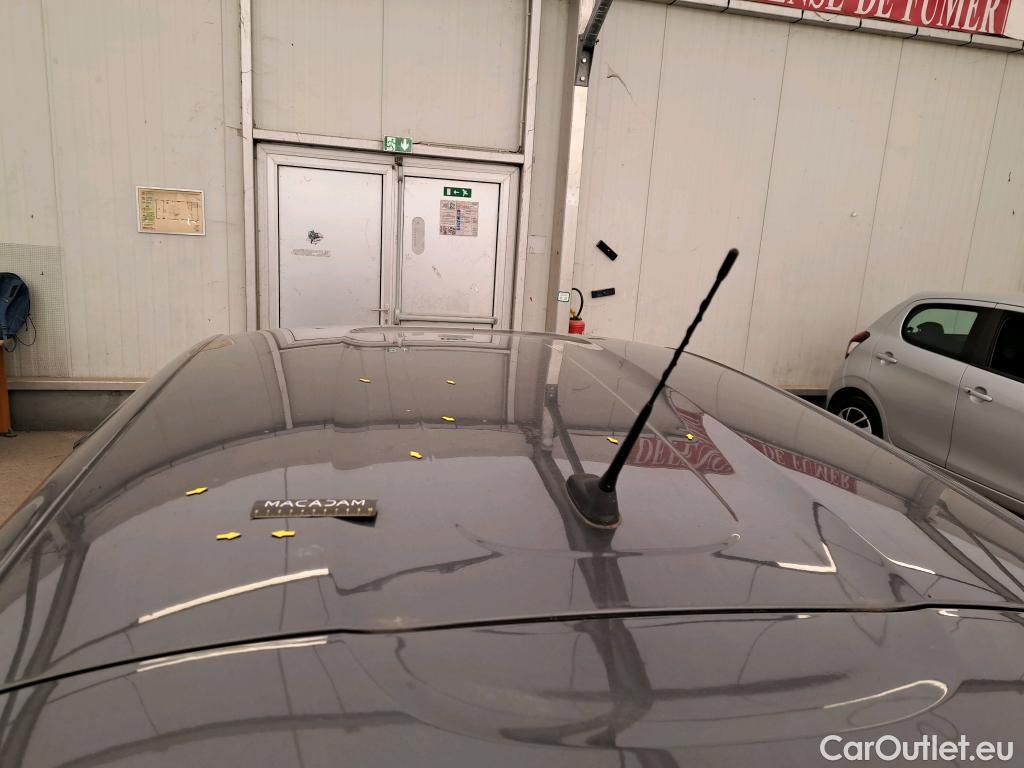  Citroen  C3 CITROEN  5p Berline PureTech 110 S&S BVM6 Shine Business / VO GRELE #1