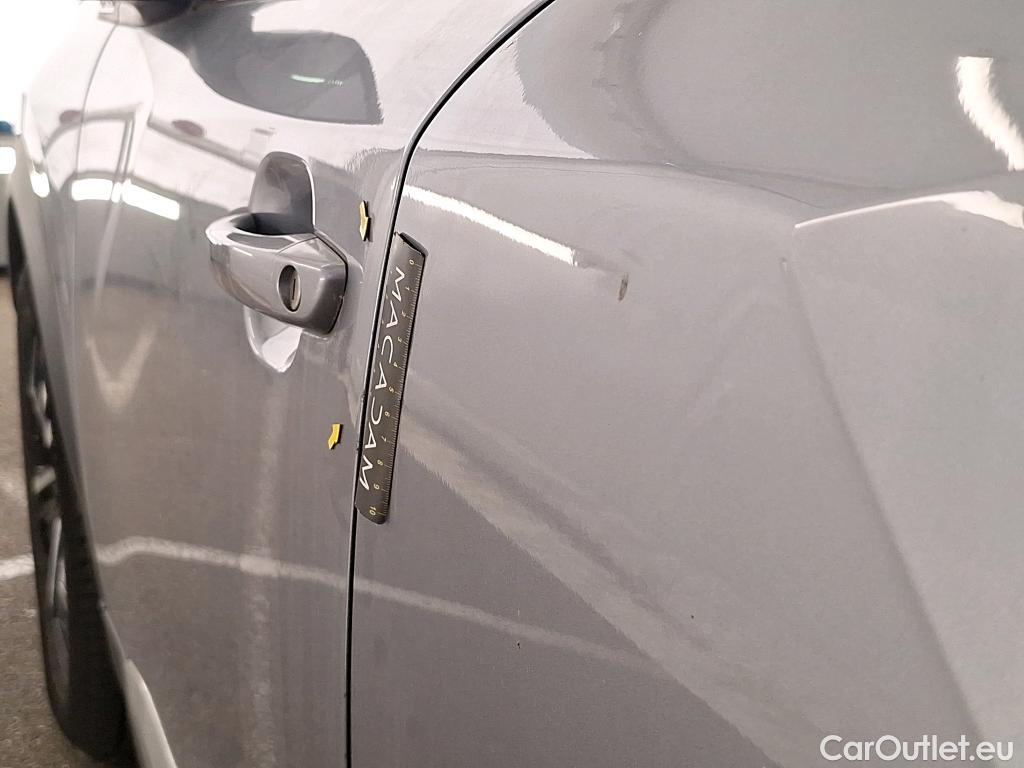  Peugeot  2008 PEUGEOT  / 2019 / 5P / Crossover 1.2 PT 130 S&S EAT8 GT Line #31