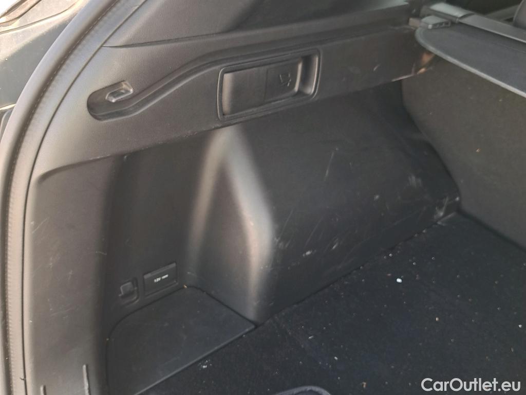  Hyundai  Tucson HYUNDAI  / 2020 / 5P / todoterreno 1.6 TGDI 169kW HEV Tecno Sky Auto #17