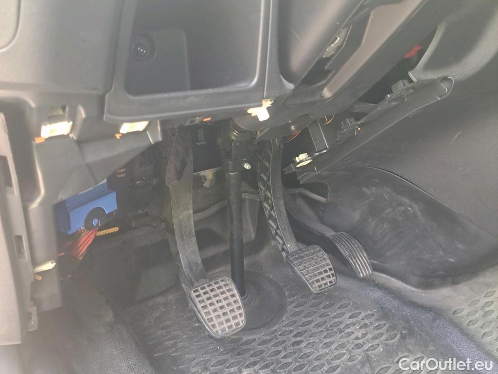  Iveco  Daily IVECO  / 2014 / 4P / furgón 2.3 TD 35S 14S V 3520/H2 #56