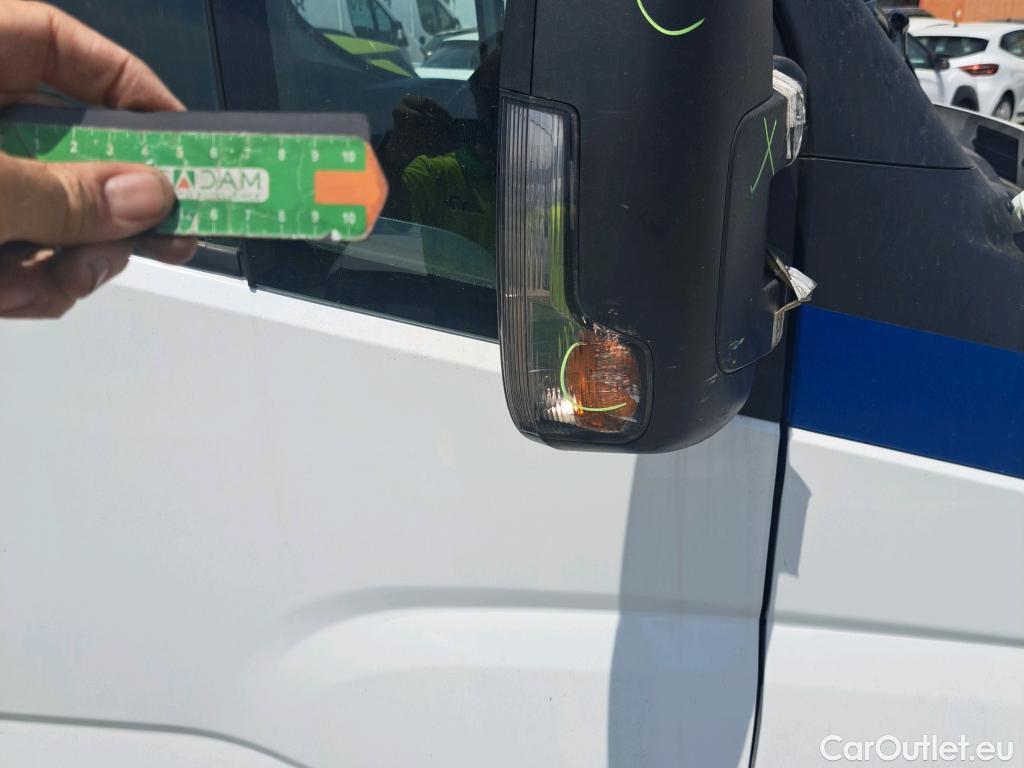 Iveco  Daily IVECO  / 2014 / 4P / furgón 2.3 TD 35S 14S V 3520/H2 #48