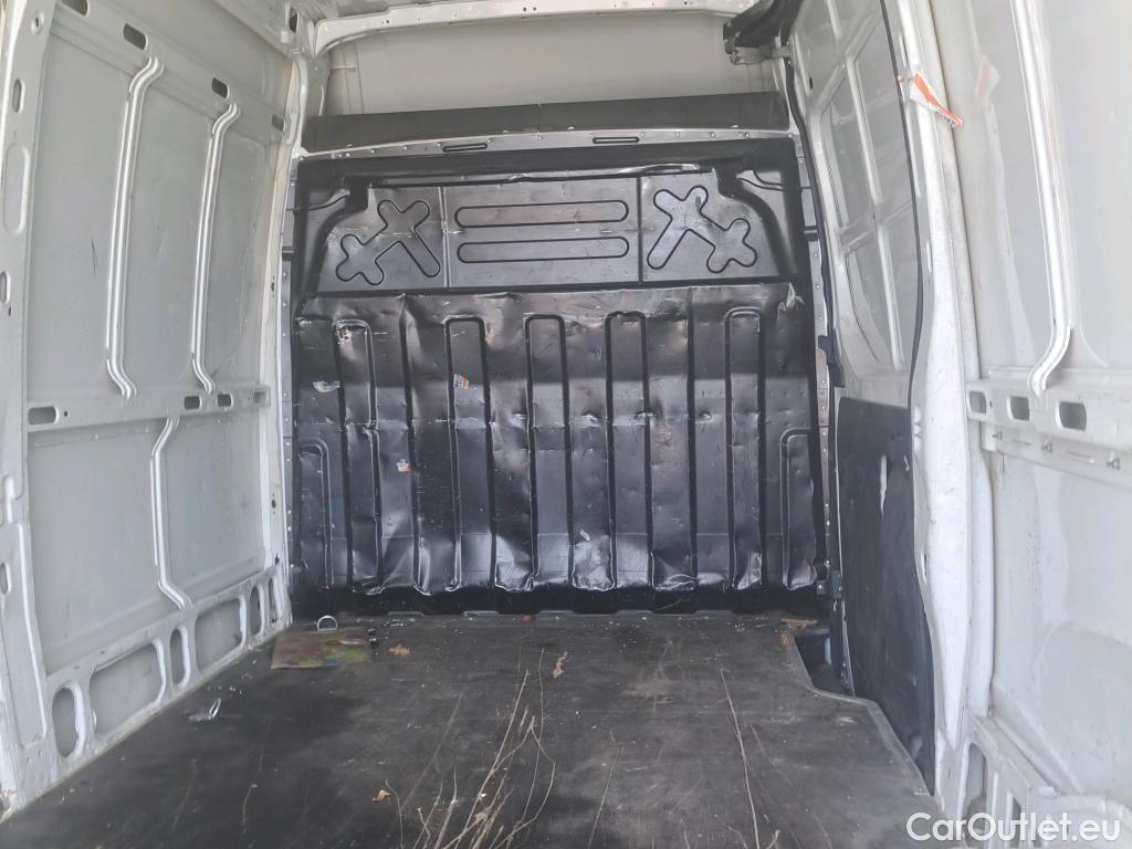  Iveco  Daily IVECO  / 2014 / 4P / furgón 2.3 TD 35S 14S V 3520/H2 #41