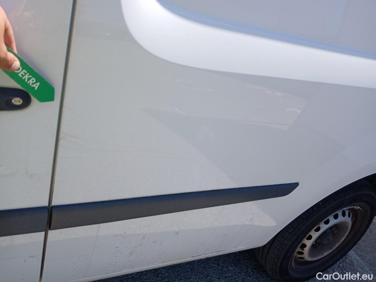  Renault  Kangoo  II Furgón Professional 1.5 dCi 95CV MT6 E6dT #28