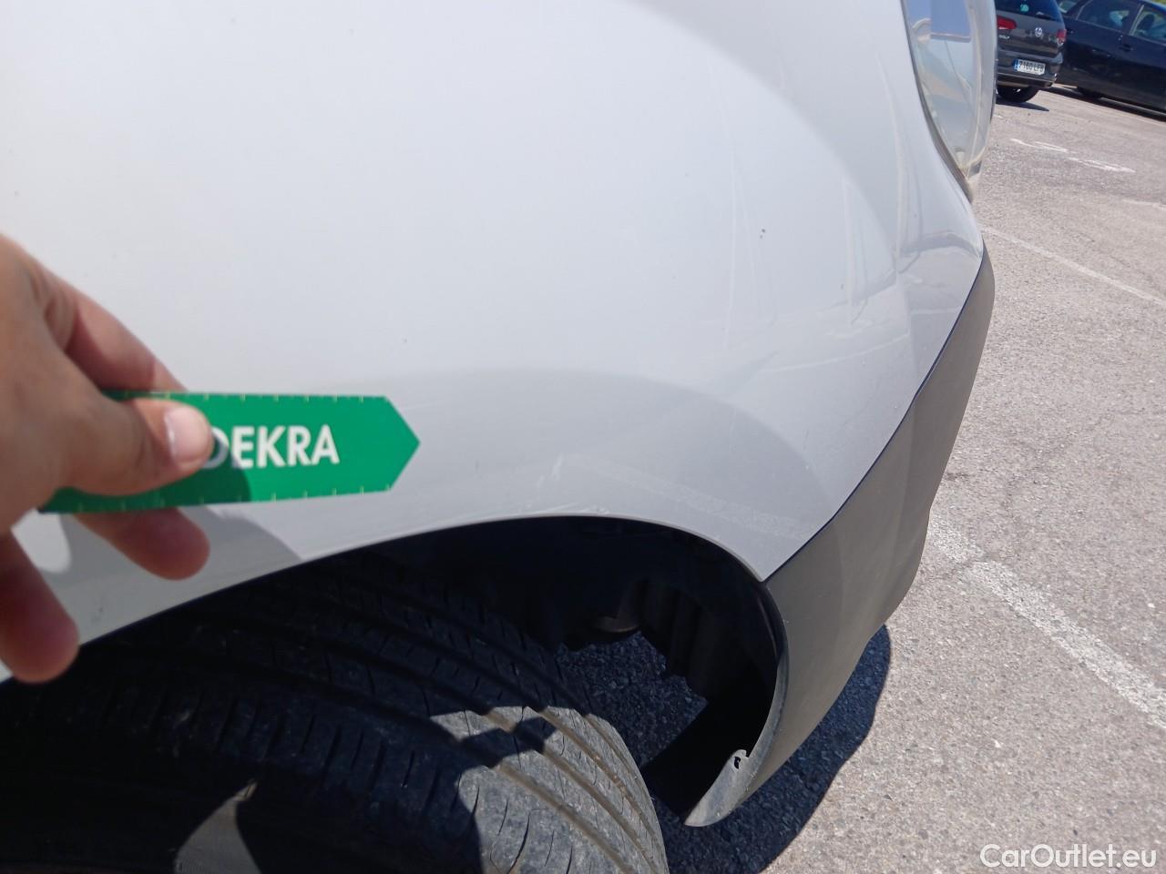  Renault  Kangoo  II Furgón Professional 1.5 dCi 95CV MT6 E6dT #50
