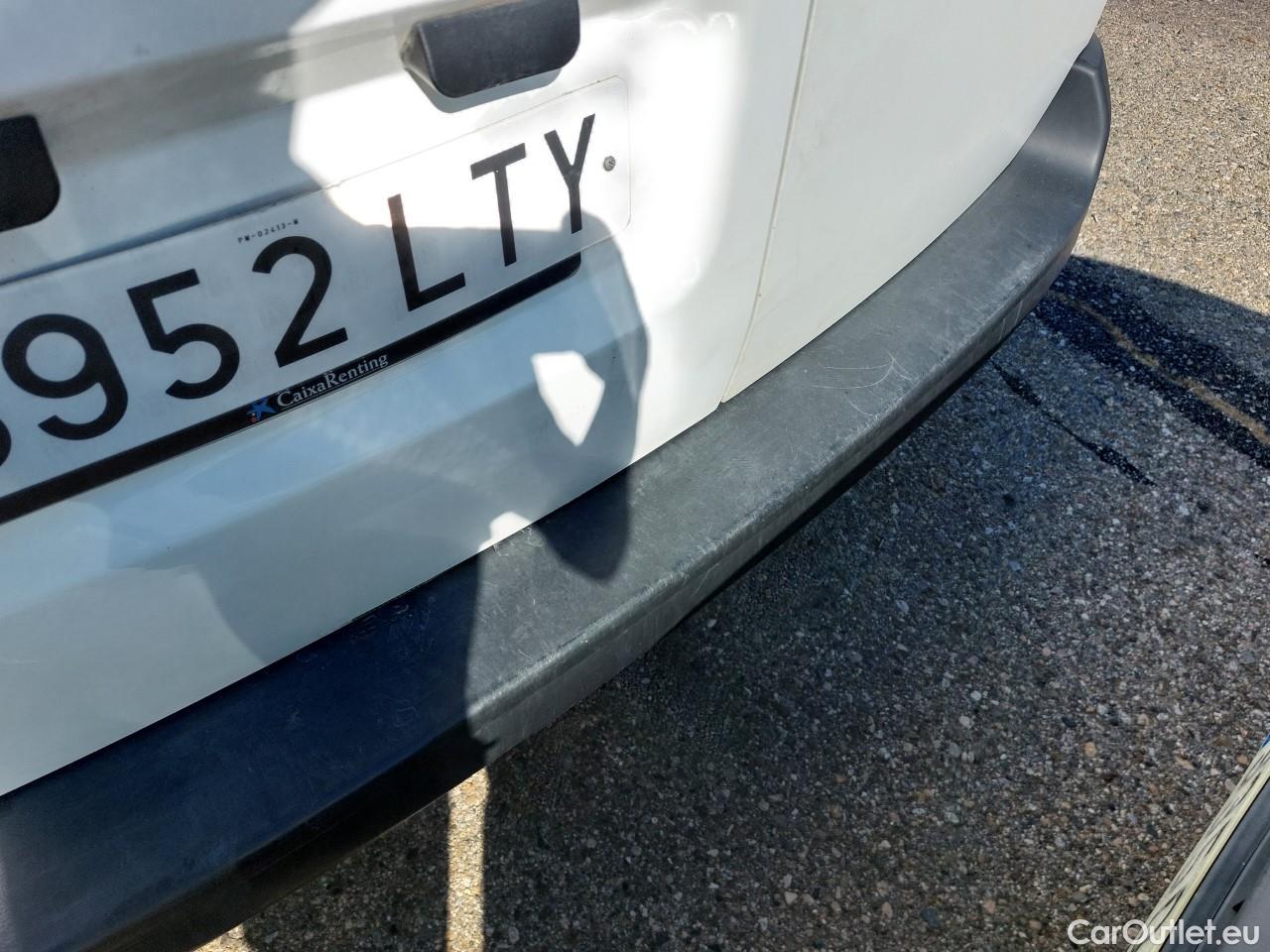  Opel  Vivaro OPEL  / 2019 / 4P / furgón 1.5 Diésel 74kW (100CV) M Std Express (AC) #34