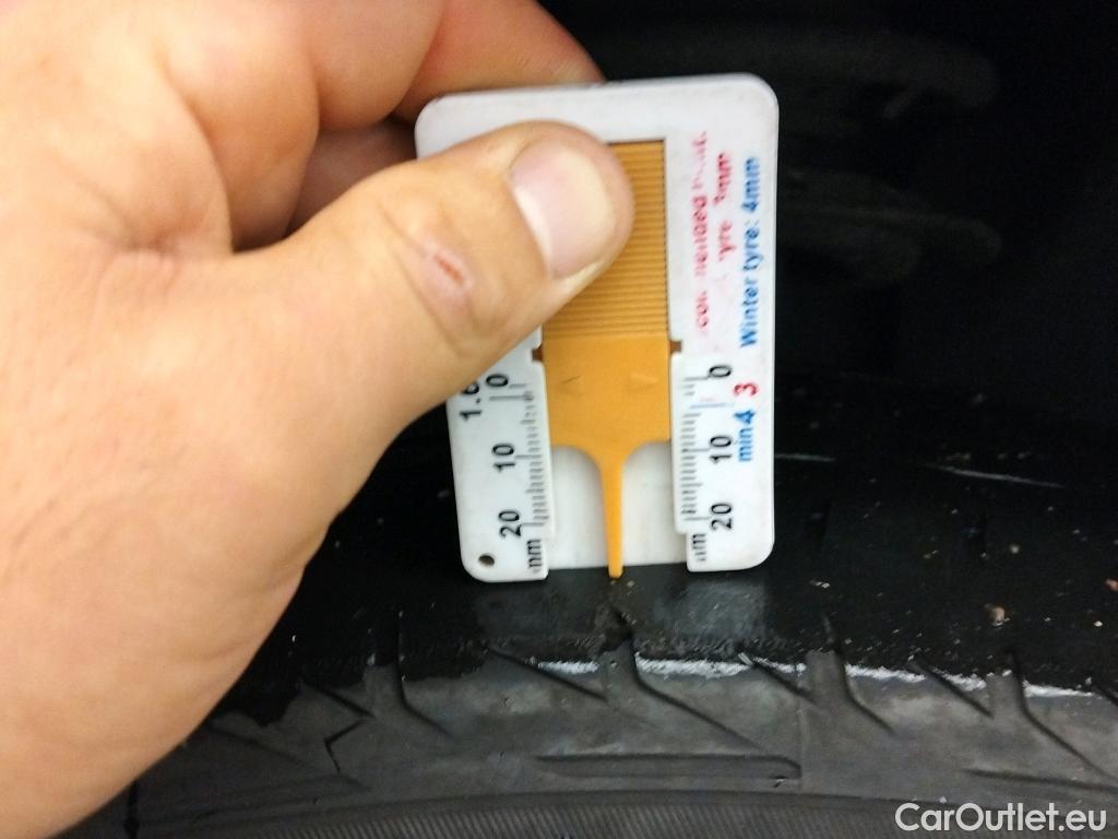  Bmw  X1 BMW  / 2019 / 5P / todoterreno sDrive16d Aut. Business #4