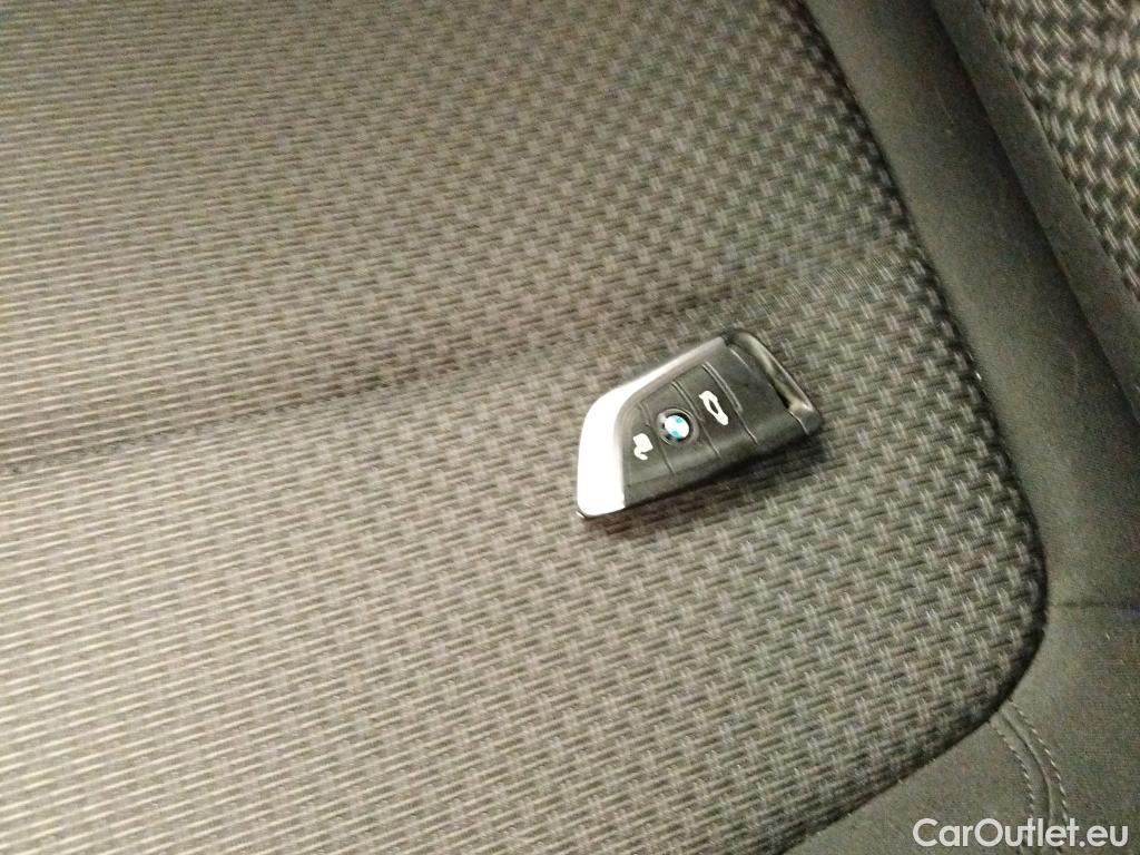  Bmw  X1 BMW  / 2019 / 5P / todoterreno sDrive16d Aut. Business #2