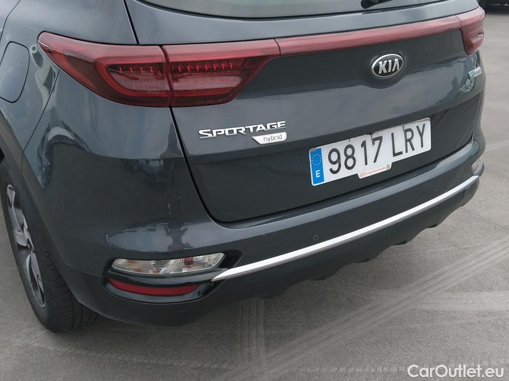  KIA  Sportage KIA  / 2018 / 5P / todoterreno 1.6 MHEV Drive Plus 100kW (136CV) 4x2 #18