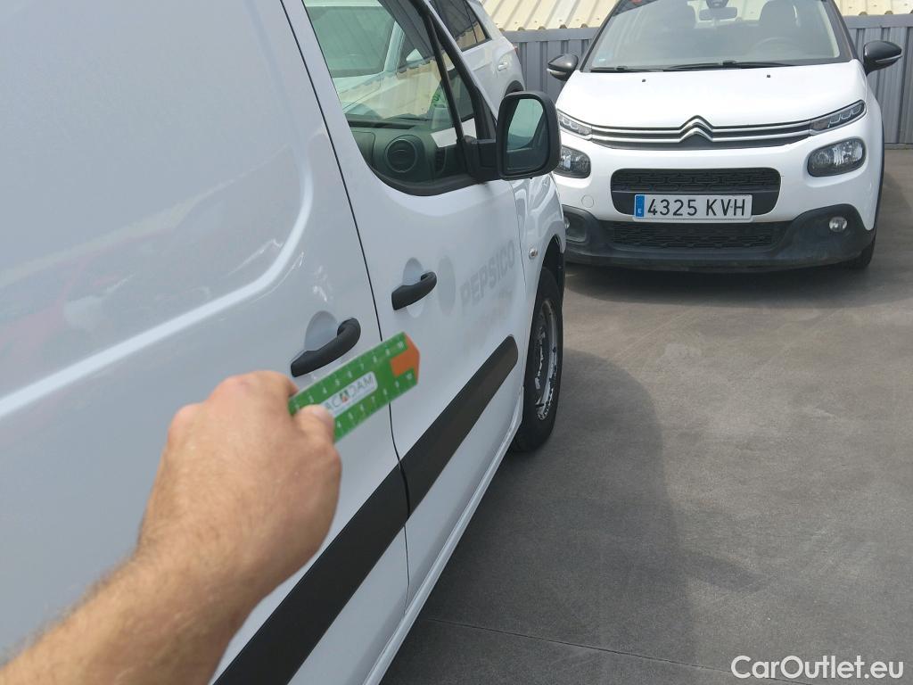  Peugeot  Partner PEUGEOT  VU 4p 2G furgón derivado de Furgón Confort PackL2 BlueHDi 73KW (100) #9