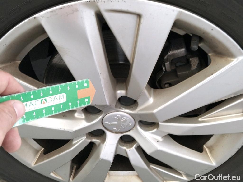  Peugeot  3008  Active 1.5 HDi 130CV MT6 E6dT #20