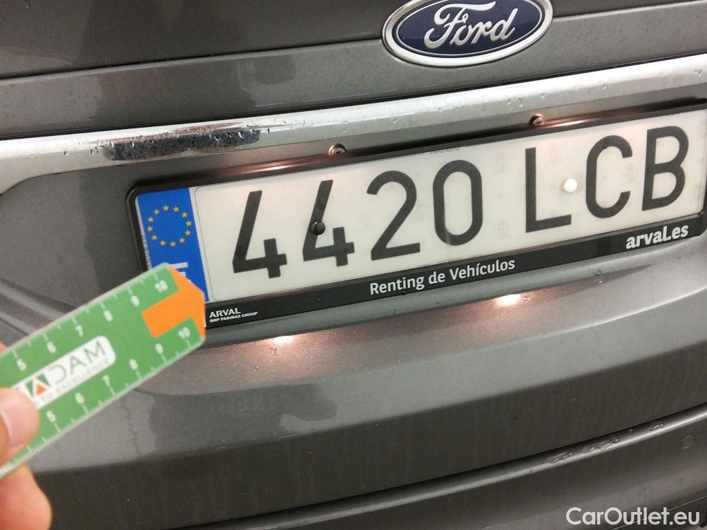  Ford  Mondeo FORD  / 2014 / 5P / berlina con portón 2.0 TDCi 110kW (150CV) Titanium 235 #17