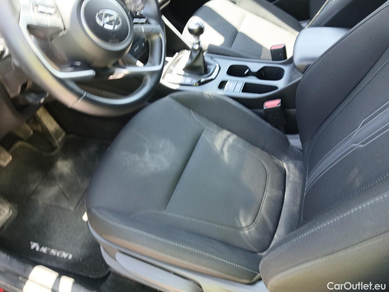  Land Rover  Discovery HYUNDAI Tucson / 2020 / 5P / todoterreno 1.6 CRDI 100kW (136CV) 48V Maxx #2