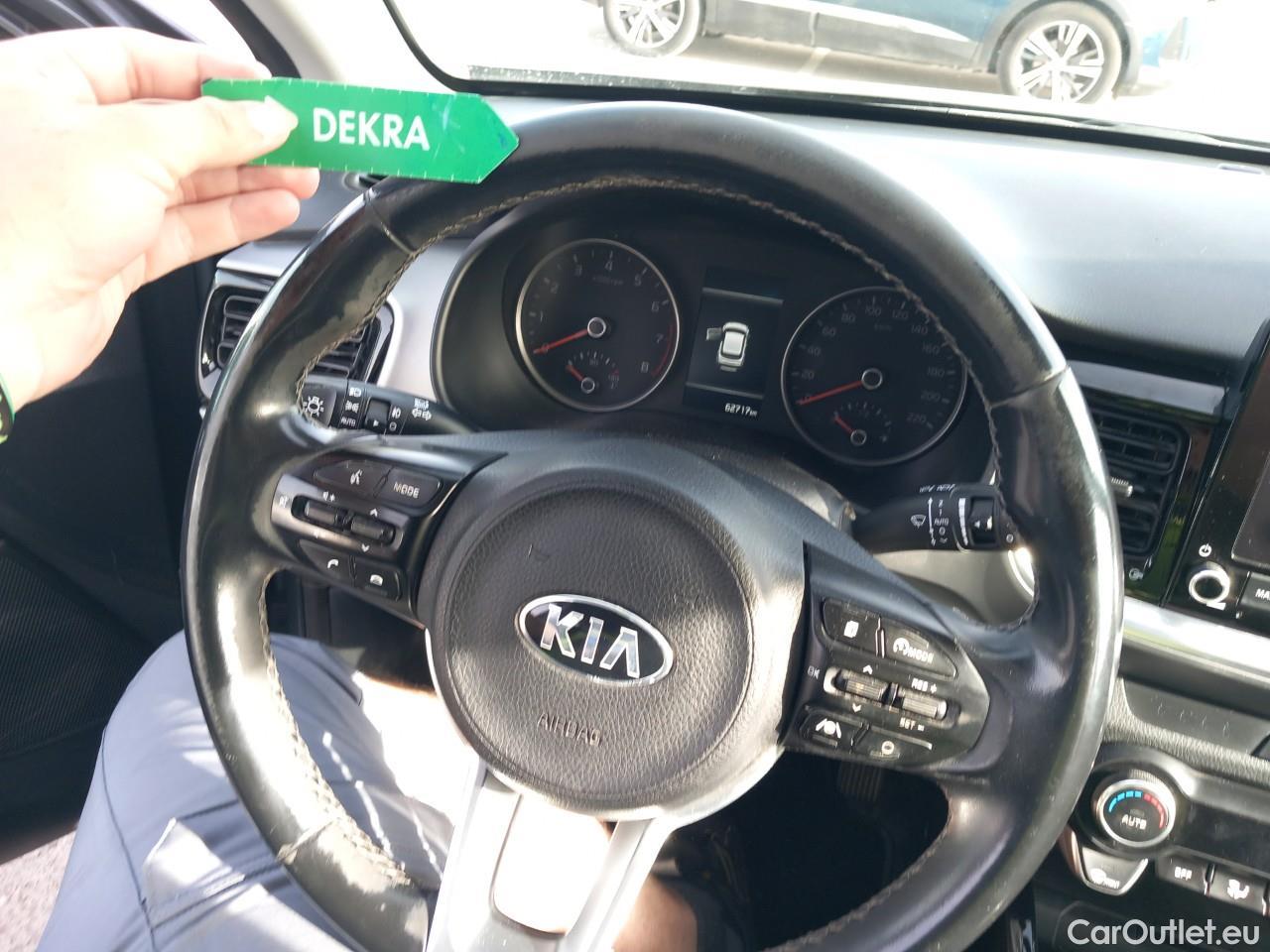  KIA  STONIC KIA  / 2017 / 5P / todoterreno 1.0 T-GDi 74kW (100CV) MHEV iMT Drive #5