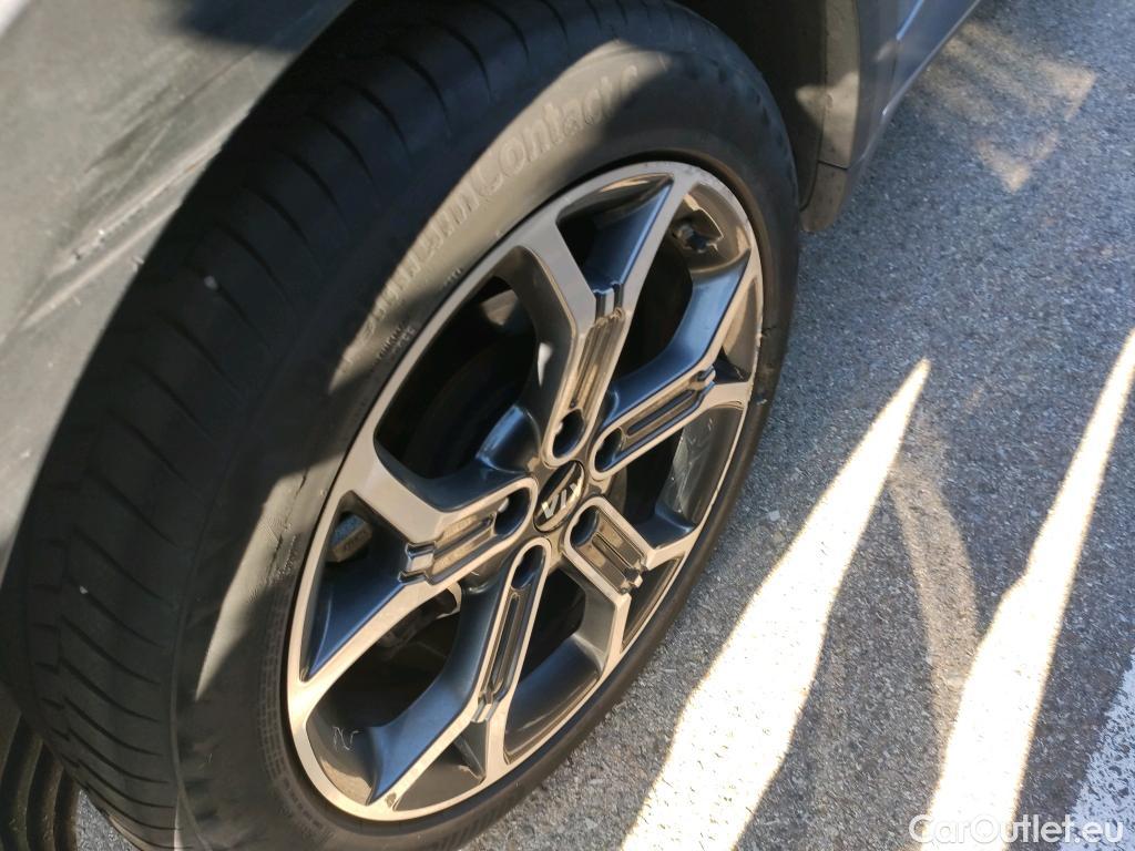  KIA  XCeed  eTech PHEV 1.6 105CV AT6 E6d #2