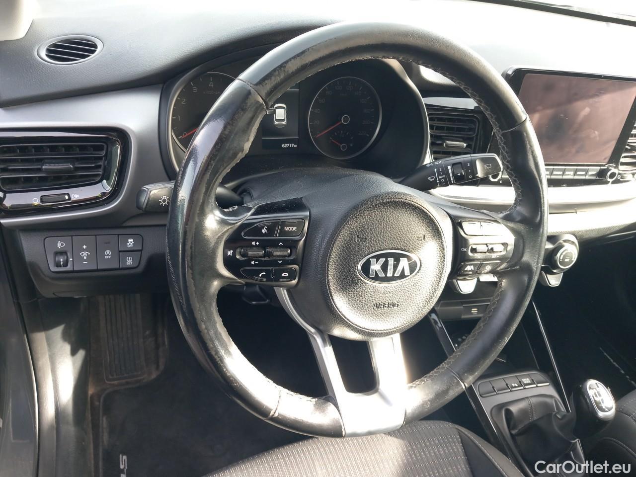  KIA  STONIC KIA  / 2017 / 5P / todoterreno 1.0 T-GDi 74kW (100CV) MHEV iMT Drive #4