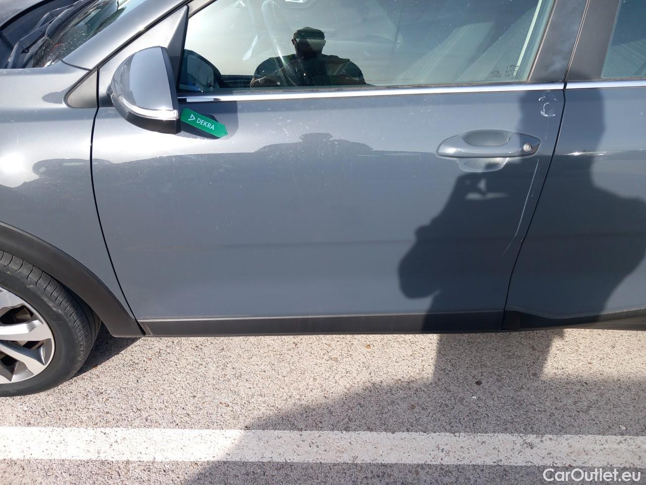  KIA  STONIC KIA  / 2017 / 5P / todoterreno 1.0 T-GDi 74kW (100CV) MHEV iMT Drive #24