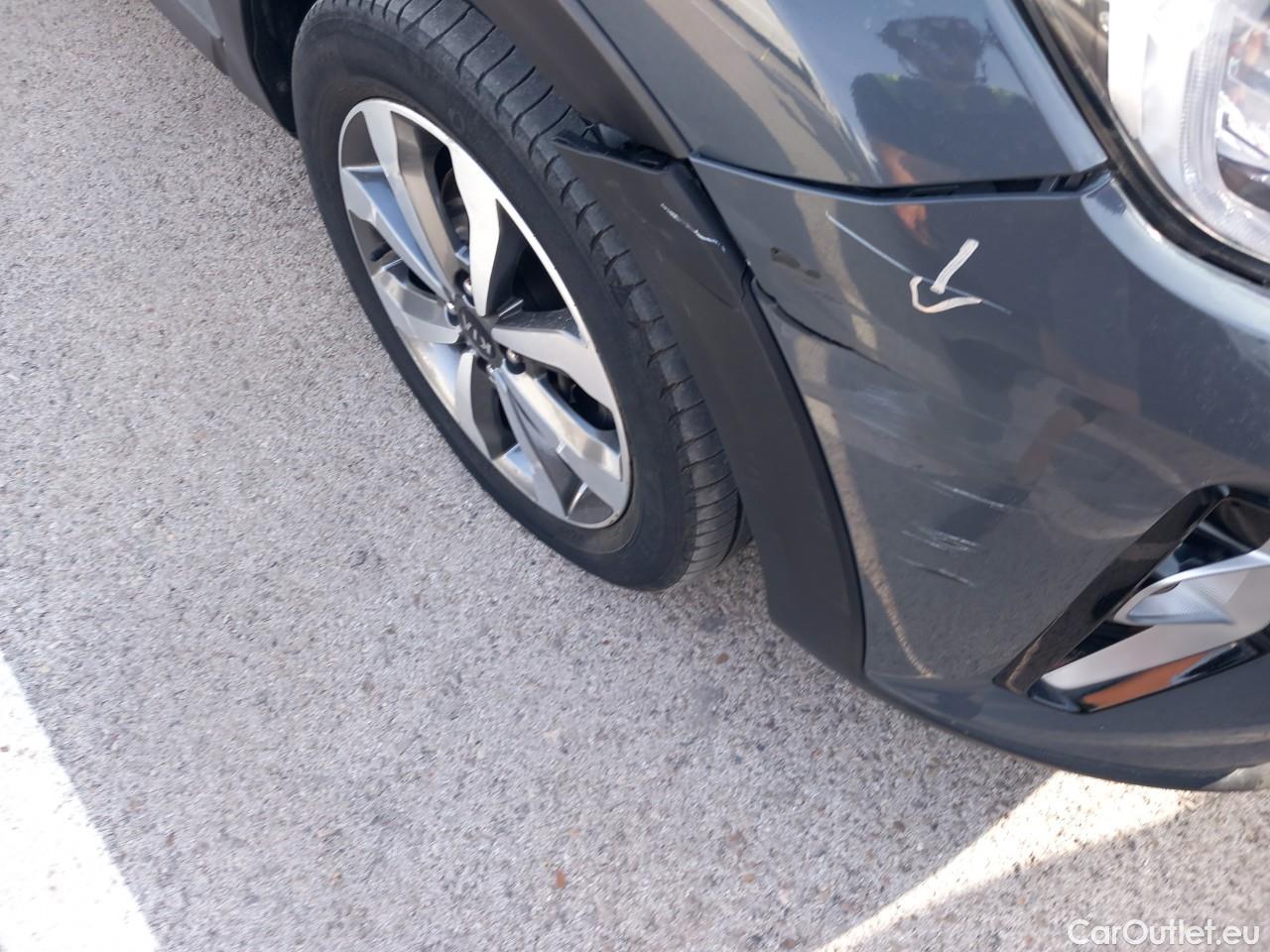  KIA  STONIC KIA  / 2017 / 5P / todoterreno 1.0 T-GDi 74kW (100CV) MHEV iMT Drive #22