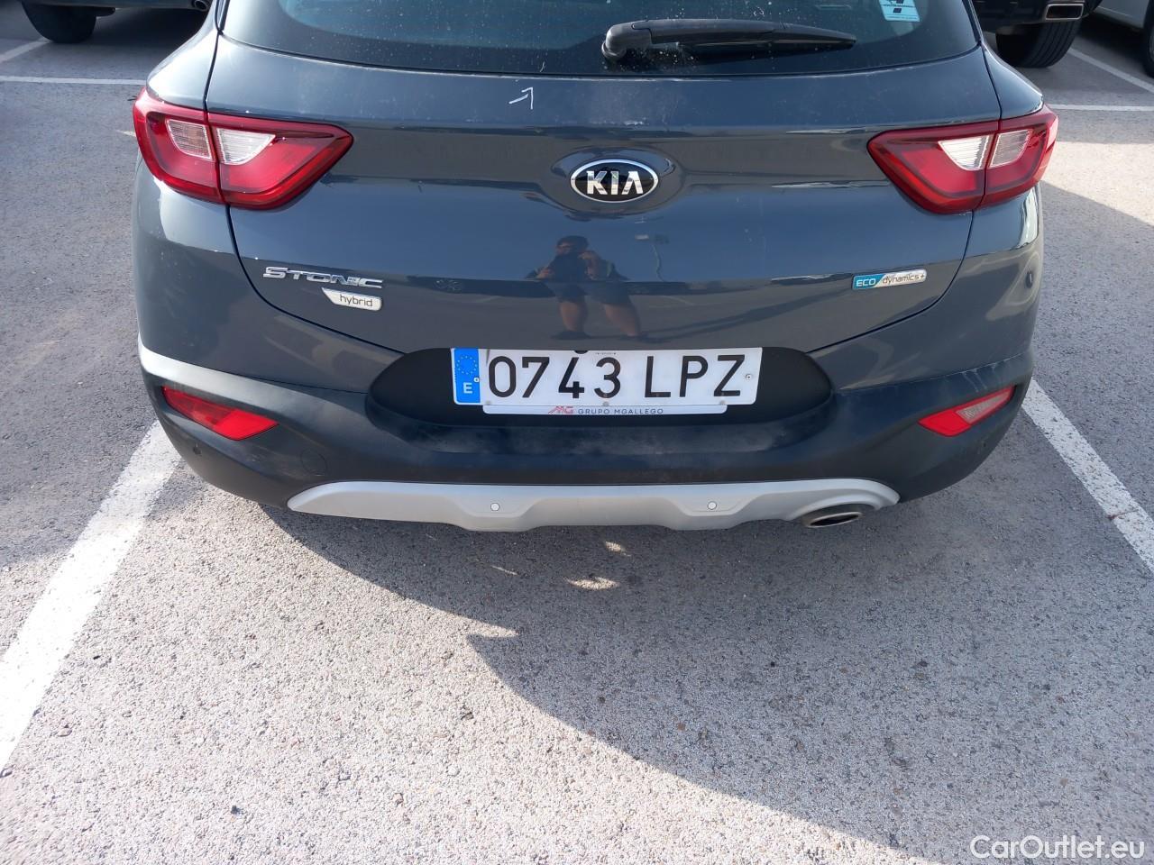  KIA  STONIC KIA  / 2017 / 5P / todoterreno 1.0 T-GDi 74kW (100CV) MHEV iMT Drive #33