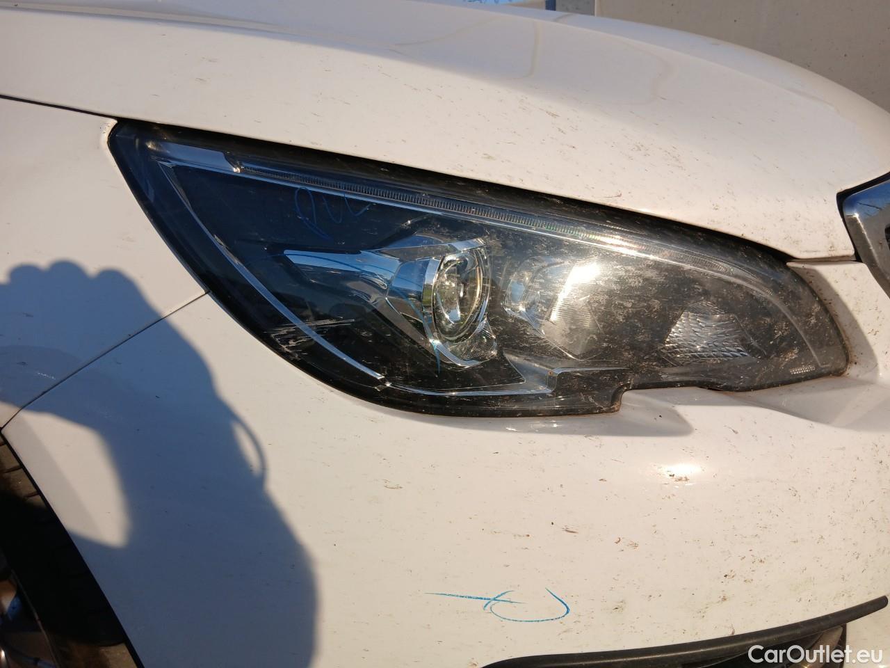  Peugeot  308  Style 1.5 HDi 100CV MT6 E6dT #9